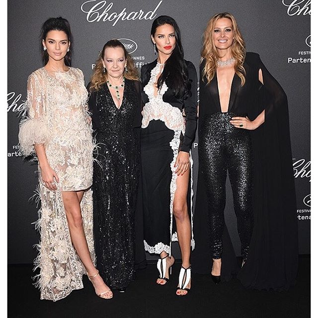Канны кино наадамд зориулсан Chopard Wild Party үдэшлэгт ирсэн зочид.

Guests of Chopard Wild Party at Cannes 2016.

#cannes2016 #chopardwildparty