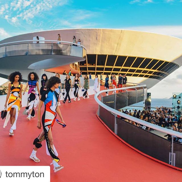 #Repost @tommyton with @repostapp.
   
Regram from @louisvuitton. My finale shot of the Cruise 2017 show #lvcruise