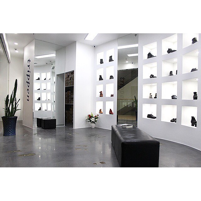 Trippen Ulaanbaatar-ын бутик дэлгүүр Shangri-La Mall-д нээгдлээ.

The new Trippen boutique is now open at Shangri-La Mall.

@trippen.ulaanbaatar #trippen #shoes #shangrilamall