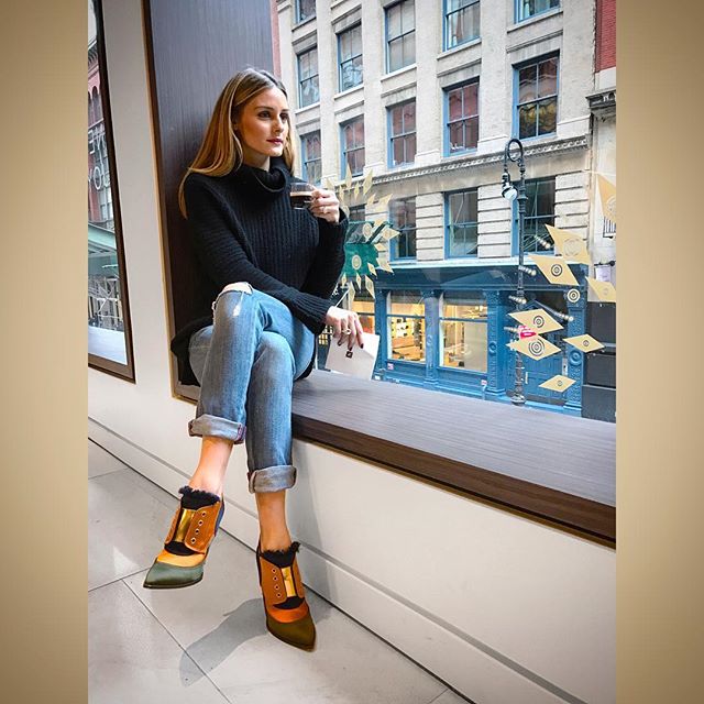  A mini coffee break   and a bit of holiday shopping at @NespressoUSA.   Perfect gift for the holiday season    #ad        #engergizing #tistheseason        
