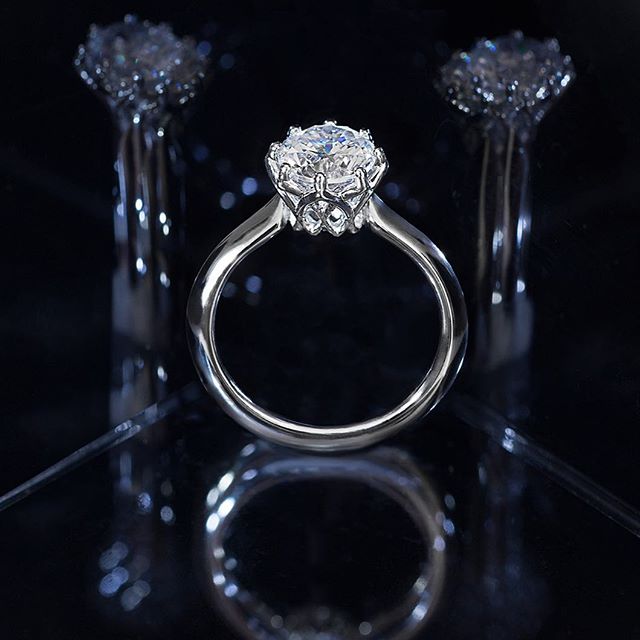The collection that will make him want to get down on one knee ...   #SAYYESWITHKARL. Link the bio to discover the collection   
*Only available in America and Canada