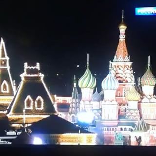 С Новым Годом!!! С Новым Счастьем!!! Где бы ни пришлось встречать нам Новый год, мы встречаем его по русскому времени, с обращением В.В.П. И Родным до слез Гимном!!! Славься Россия, Славься Отечество наше Великое!!!           