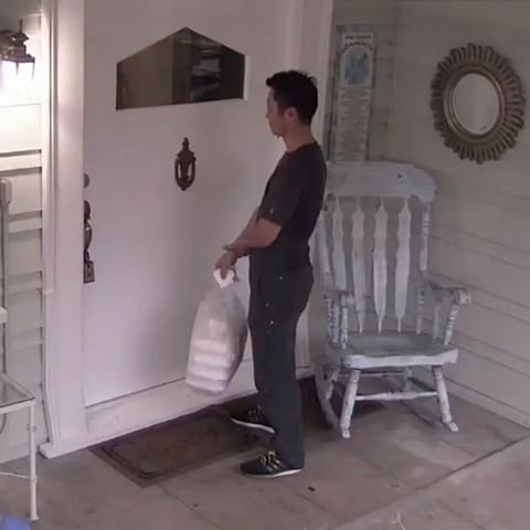 Cousin Sal quietly gets Thai food delivered into his pants  *LINK IN BIO*