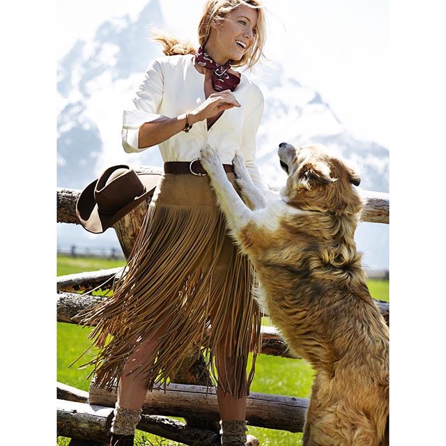 HAPPY BIRTHDAY BLAKE!
FELIZ CUMPLEAÑOS BLAKE! 
@BlakeLively @VogueMagazine @TonneGood @OribeCanales #Yadim #TestinoArchive #MarioTestino