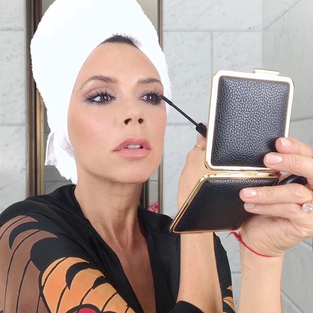 Want to know how I create the ultimate sexy eye? Tune in tomorrow to learn more  x VB #VBxEsteeLauder