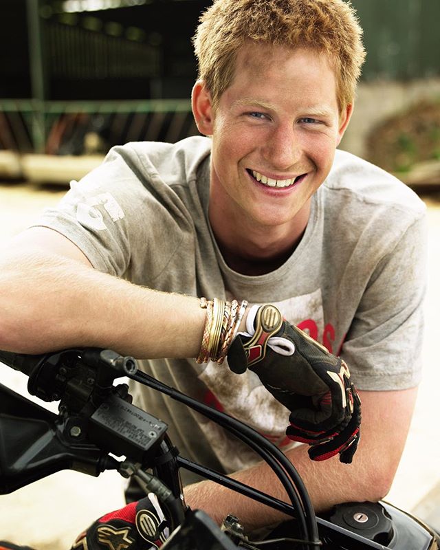 HAPPY 33RD BIRTHDAY, PRINCE HARRY!
FELIZ 33 CUMPLEAÑOS, PRÍNCIPE HARRY!
@KensingtonRoyal #MarioTestino #TestinoArchive