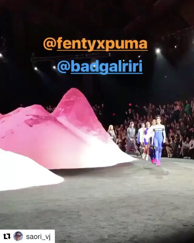 #Repost @saori_vj (@get_repost)
   
@fentyxpuma @badgalriri #nyfwss18 #fenty #rihanna