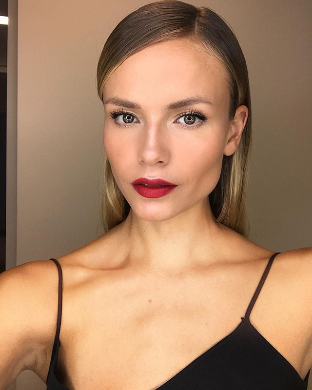 Feeling The Love    #NPolyMakeUp #redlips #beauty #NYFW