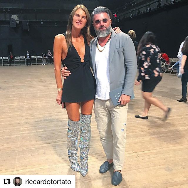 #Repost @riccardotortato (@get_repost)
   
With my dearest Anna to close New York Fashion Week at Marc Jacobs. BTW she is wearing my favorite boots of the season!      #nyfw #annadellorusso #adr #marcjacobs #rtstyle