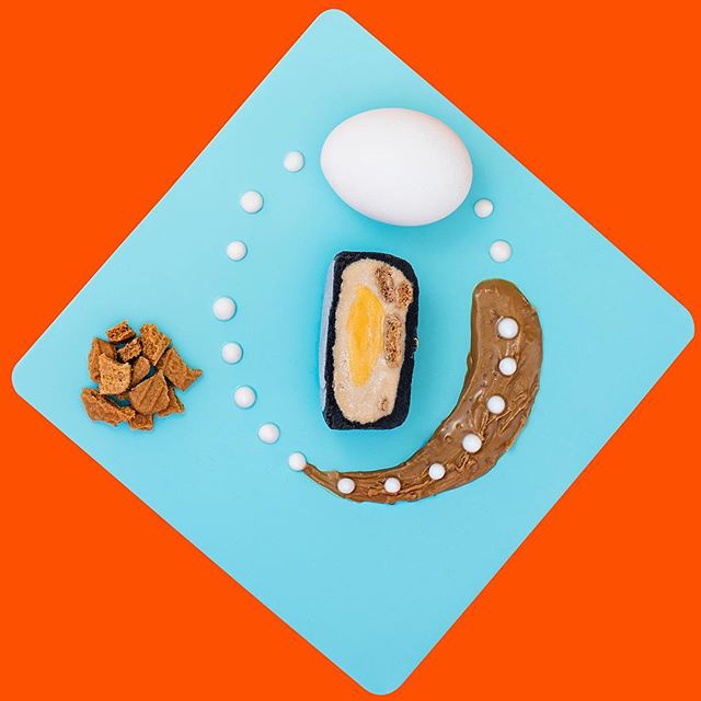 There's a #mooncake for every occasion - find out what'll suit this #midautumnfestival best on the link in our bio #buro247singapore