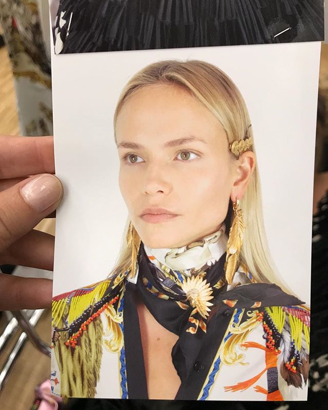 @versace_official @donatella_versace #polaroid #fitting #mfw #versace
