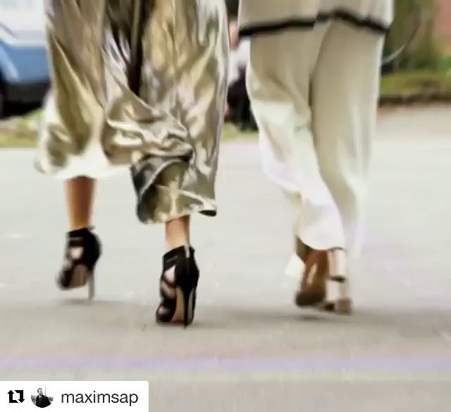 #Repost @maximsap (@get_repost)
   
Streetstyle by @misch_art x @fashiontomax #mfw
