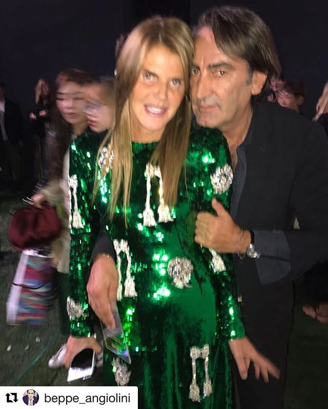 #Repost @beppe_angiolini (@get_repost)
   @ dolcegabbana 
@anna_dello_russo       
#love #lastnight #milano #mfw @stefanogabbana