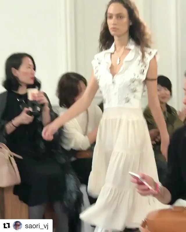 #Repost @saori_vj (@get_repost)
   
@chloe #pfwss18 #chloe