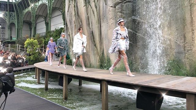 A paradise at #ChanelSpringSummer! Bravo again @karllagerfeld @chanelofficial  