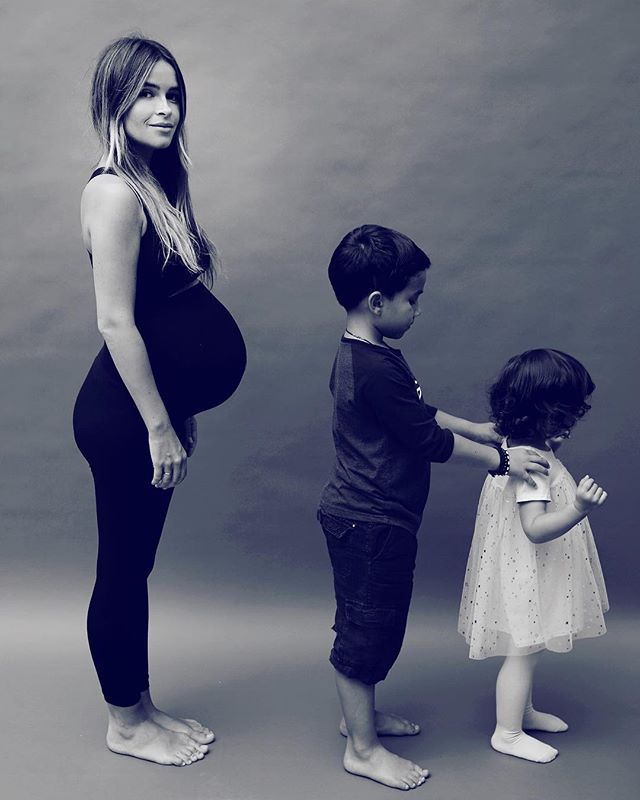 Read my interview on TheTot.com about being a mama of three        and much more, link in bio @thetot