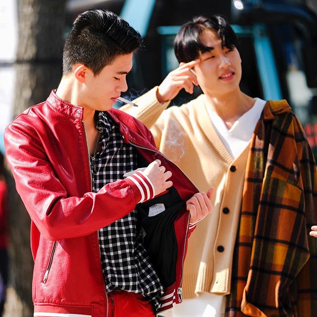 Celebrate all things #Seoul on the link in our bio as we bring you the latest from #DDP at #SeoulFashionWeek
 : @vcluxe using #fujifilm_xseries #xt2 #buro247singapore #korea