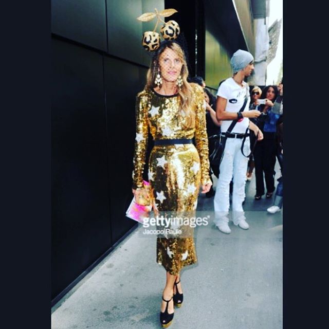 Gold is the new black @dolcegabbana @gettyimages #adrbook