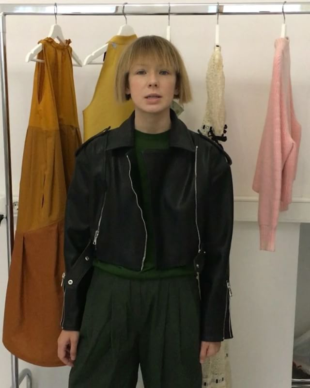 ЖДУ ВСЕХ В ПИТЕРБУРГЕ В concept store @nevsky152 ЗАВТРА 27 октября в 17:00!!! Буду лично представлять коллекцию Весна-Лето 2018 в формате trunk show! @vikagazinskaya_official_moscow
