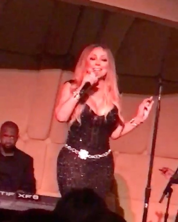 AMAZING MARIAH FOR V MAGAZINE S CELEBRATION OF KARL LAGERFELD!
INCREÍBLE MARIAH PARA LA CELEBRACIÓN DE KARL LAGERFELD DE V MAGAZINE!
@MariahCarey @VMagazine 
@KarlLagerfeld @Chanel #MarioTestino