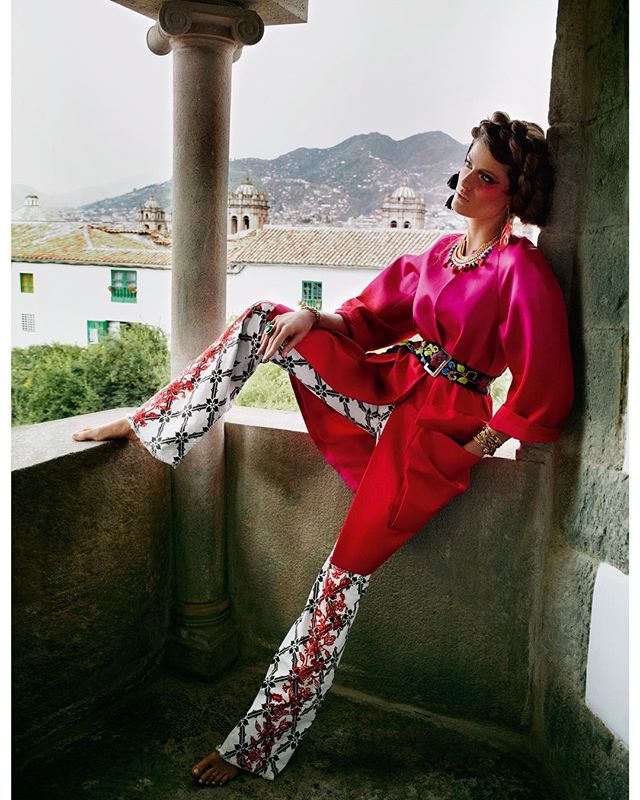 BACK IN CUZCO TO SHOOT MORE LOCAL PORTRAITS!
DE VUELTA A CUZCO PARA HACER MÁS RETRATOS DE LOCALES!
@EmmanuelleAlt @JamesPecis @CTilburyMakeup @IsabeliFontana @104inc
@VogueParis @BelmondPalacioNazarenas @Belmond @ABaertl #Peru #TheArtofBelmond #MarioTestino