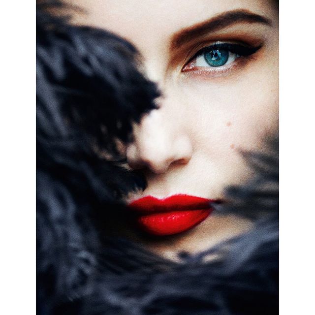 THE BEAUTIFUL FACE OF @LAETITIACASTA!
EL HERMOSO ROSTRO DE #LAETITIACASTA!
@EmmanuelleAlt @CTilburyMakeup 
@HairByChristiaan @VogueParis @MarioTestinoPlus
#MarioTestino