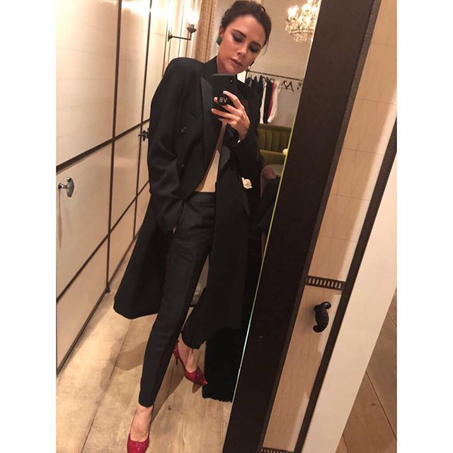 On my way! #PORTERIncredibleWomen wearing my EXCLUSIVE Dorothy Pump and Ready-to-Wear from my Limited edition Tuxedo collection x VB #KissesatChristmas