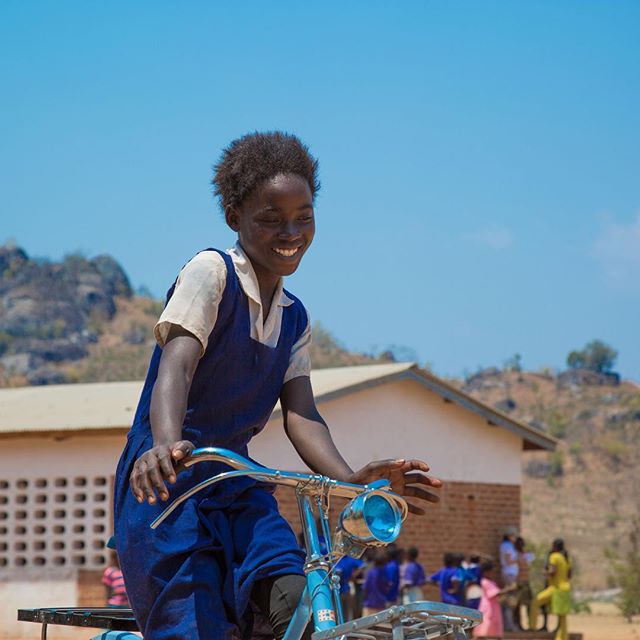 Distance shouldn't keep a girl out of school. Donate to @girlupcampaign on #GivingTuesday and help provide 1,000 girls in Malawi with bikes to get to school. Today only, all donations will be DOUBLED! Support SchoolCycle by clicking on the link in my bio   