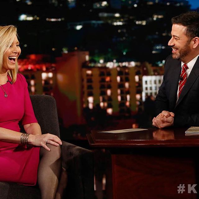 The very funny @LisaKudrow! #Phoebe #GraceAndFrankie