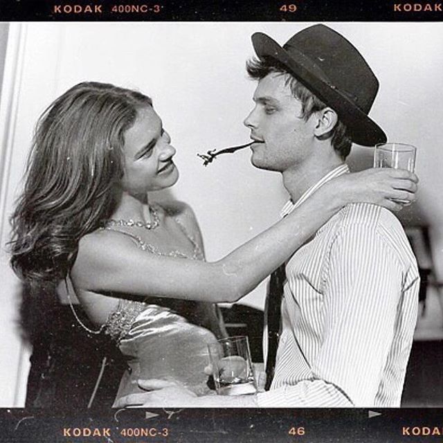 Swear there was water inside the glass, right @gublegram?  thanks for the throwback @chanelarixo    