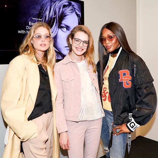 When you fly straight from Paris to NYC, get food poisoning, get wheeled to the hotel but you still manage to survive it all and pull off a speech about the future of giving. We did it! For my team @elbi Thank you @apple     of course, having two power women like this among your audience doesn t hurt    @doutzen @iamnaomicampbell    Тот момент, когда по пути из Парижа в НЙ ты отравилась едой и в отель тебя доставили полуживой и на инвалидном кресле, а через несколько часов ты выступаешь в Apple Store с рассказом о будущем благотворительности. Мы сделали это! От лица моей команды @Elbi благодарю @Apple за поддержку и предоставленную возможность.    Спасибо Дауцен и Наоми за то, что зашли на огонек!    