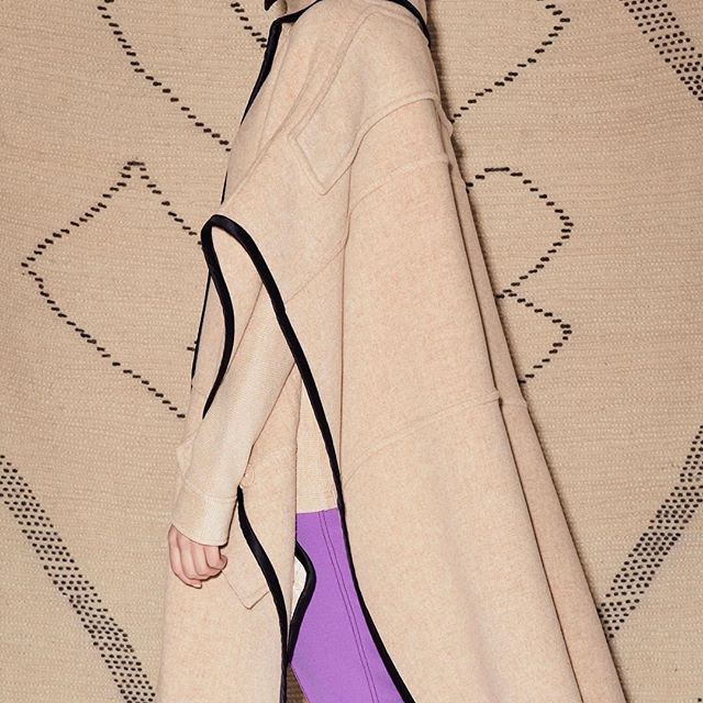 It s all about layering! Loving all these #VVBAW18 autumn pieces: match structured knits, cape coats and tailoring. Head to the link in bio to shop x Kisses