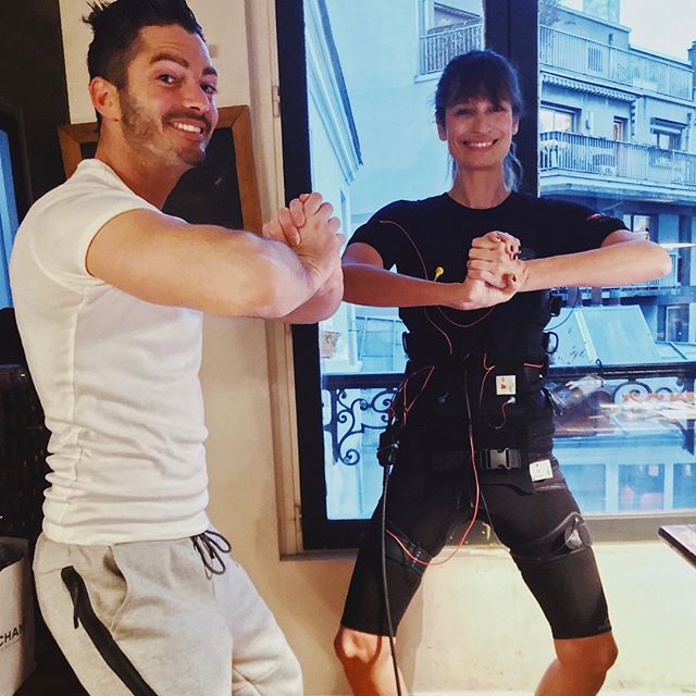   Sooo that s my secret for eating    My coach @kevin_bodyhit says 20mn 4 hours of gym, and as I don t like to go to the gym...  @bodyhitgroup
