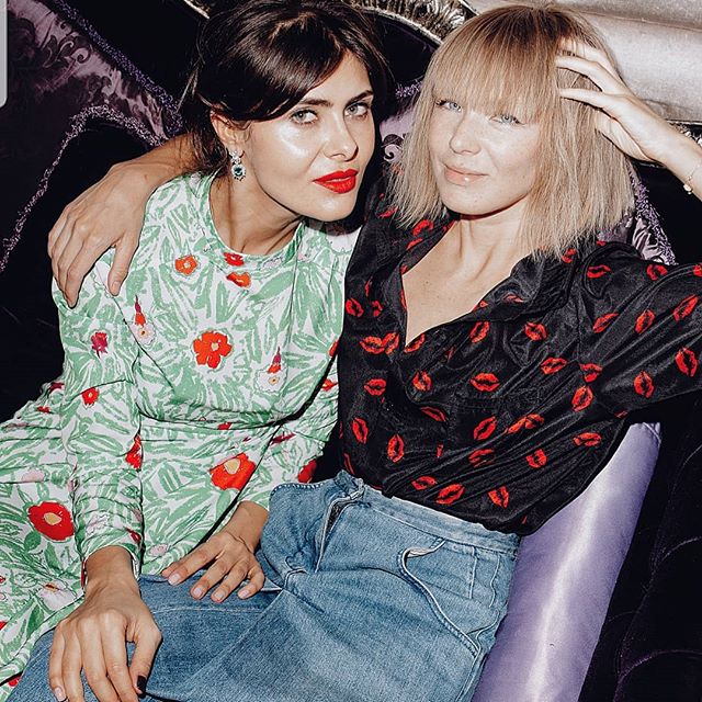 Брюнетки предпочитают блондинок   @nadineobolentseva    photocredit @amurashkin #redlips