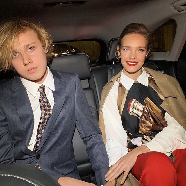 @antoinearnault you ve been replaced          date night with @lucas_portman and @burberry    