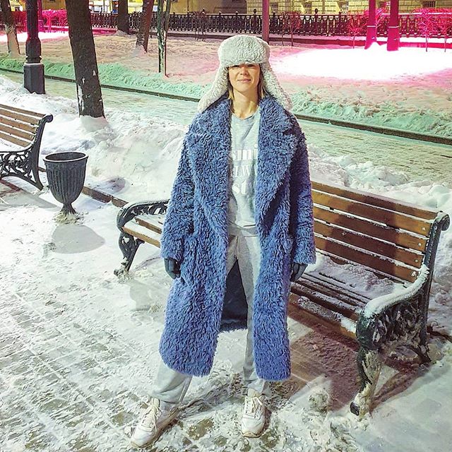 "Кабы не было зимы, в городах и сёлах, никогда б не знали мы этих дней веселых!" Как же нам повезло с погодкой в этом году: снег, метель, сугробы и лёгкий морозец! Настоящий Новый Год! Вот только солнышку пора бы уже выглянуть!!! #новыйгод2019 #2019год