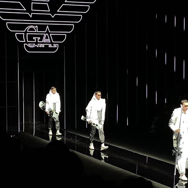 #Repost @fashiontomax with @get_repost #emporioarmani       
 
    #FTMRunway / Emporio @Armani fall/winter 2019 collection.
#EmporioArmani #Armani #ArmaniLive #mfw #pittiuomo #fw19 #runway #model #fashion #style #runway #beauty #backstage / video by: @maximsap x @fashiontomax