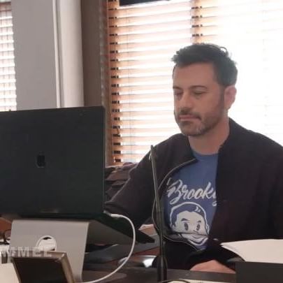 @MarieKondo from @Netflix taught Jimmy about #TidyingUp & he taught her about Oran "Juice" Jones... #TrixAreForKids #TUWMK #SparkJoy