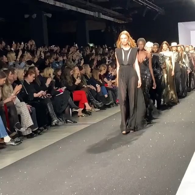 @albertaferretti 
#AlbertaFerretti #fw19 #mfw
