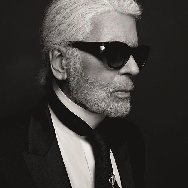 Every time I try and write about this man, all i do is cry. He changed my life, he believed in me when so many others didn t including myself. He also introduced me to some of the most important and special people in my life. He is a visionary, a genius but more than that.... a dear friend. Outside of fashion, he was one of the most interesting and caring men I have ever met. I am so lucky and grateful to have had him in my life, worked with him and been able to spend with him.... Although now, I wish it had been more. His legacy will live on forever. I miss you more than I could ever try and describe. I wish I had been able to tell you how much you meant to me. I love you @karllagerfeld all I can say is thank for the bottom of my heart    