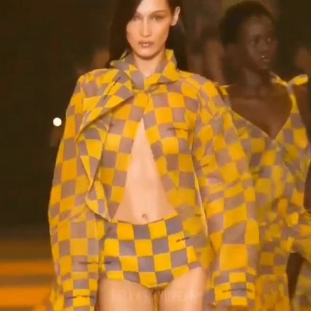Closing @off____white last night by @virgilabloh     Family !!!! You are everything @stevie_dance The energy of this show brings me back to life every time. A thousand times over and over sending all my love to this team !!!!    