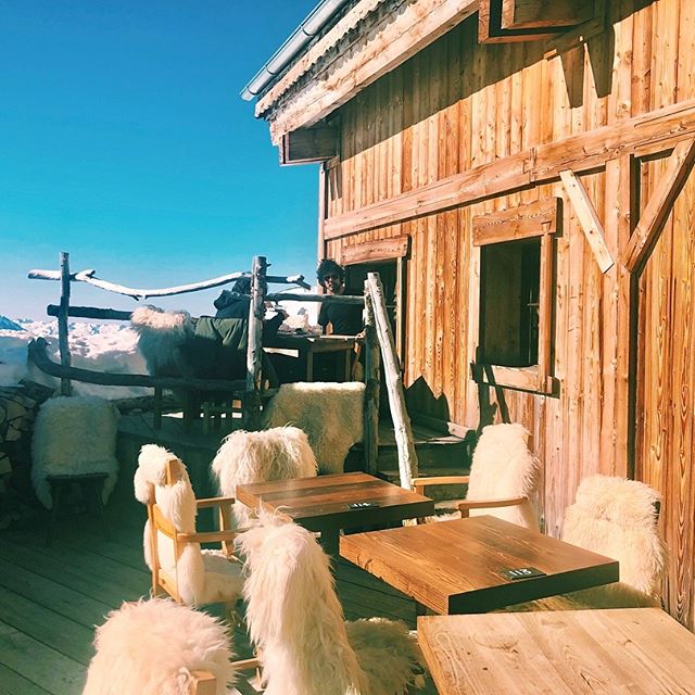 Best place, Best food!  
3032m d altitude (9947 feet high!) @le_panoramic_tignes