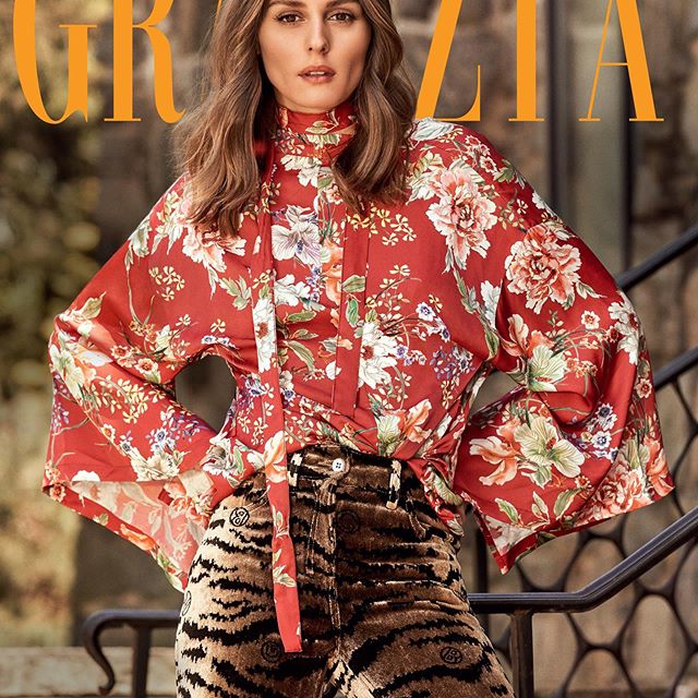 Weekend reading   
New @grazia_it cover out on newsstands now!