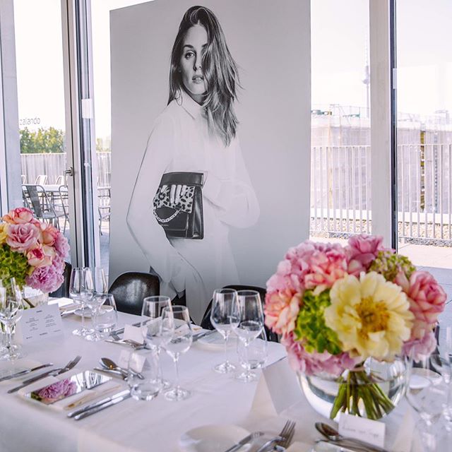 Spotted in Berlin: influencers @carodaur, @blogger_bazaar @marinathemoss @lisa_banholzer and more celebrated the pre-launch of the #KARLXOLIVIA collection, at an exclusive party co-hosted by @oliviapalermo and @zalando. Shop the collection now on KARL.COM and Zalando.