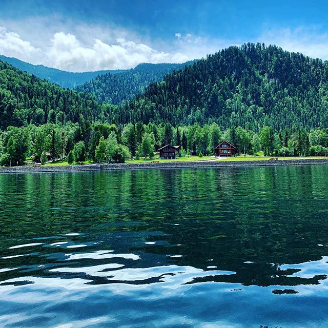 325 meters depth, Lake Teletskoye is the true PEARL of Siberian Altai. About 70 rivers and 150 temporary streams flow into the lake which is listed as one of @unesco UNESCO World Natural Heritage Sites and keeps so many secrets of nature...    #Siberia