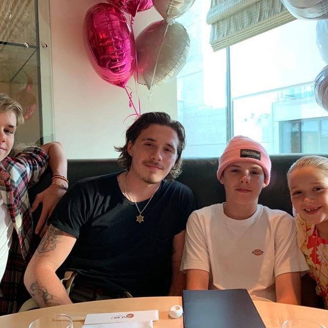 Harper Seven s birthday dinner with her big brothers x     kisses @brooklynbeckham @romeobeckham @cruzbeckham