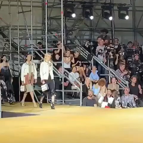 #Repost @kendalljenner    
finale at @burberry 
a beautiful show @riccardotisci17