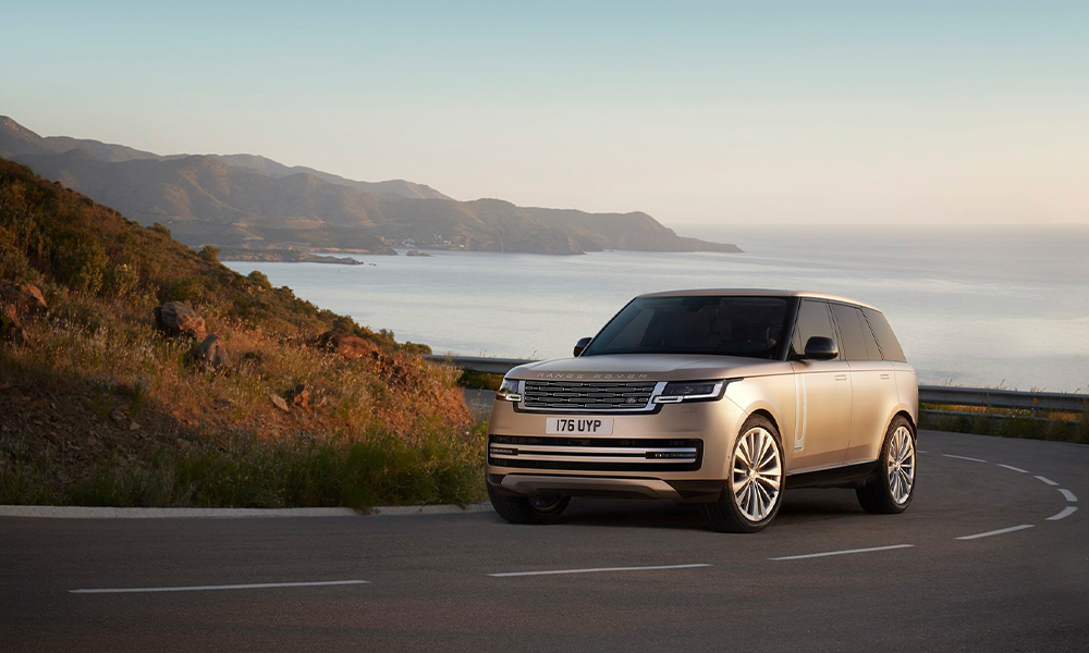 2023 оны шинэ Range Rover-той танилцахаар Калифорни руу аяллаа