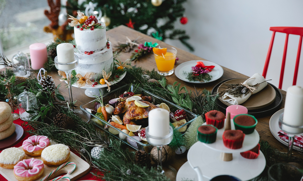 Шинэ жилийн баярын ширээг чимэх хоолны сонирхолтой санаанууд