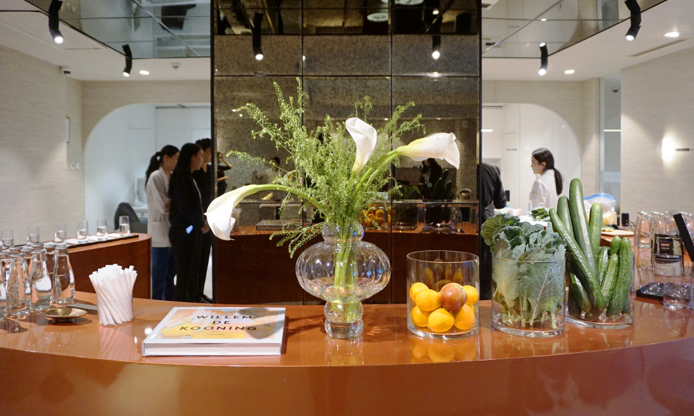 Oracle Spa & Clinic дотор En Circle Juice Bar нээгдлээ